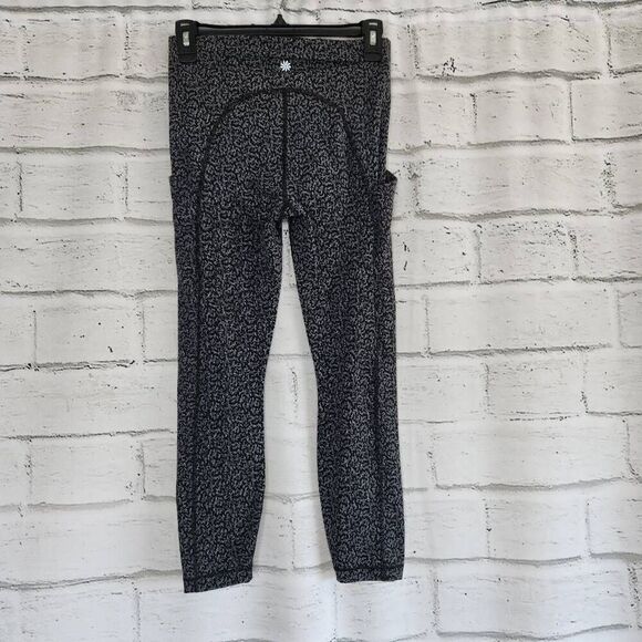 Athleta Women's Black & Gray Ultimate Stash Pocket Textured 7/8 Leggings Size S - Picture 7 of 13